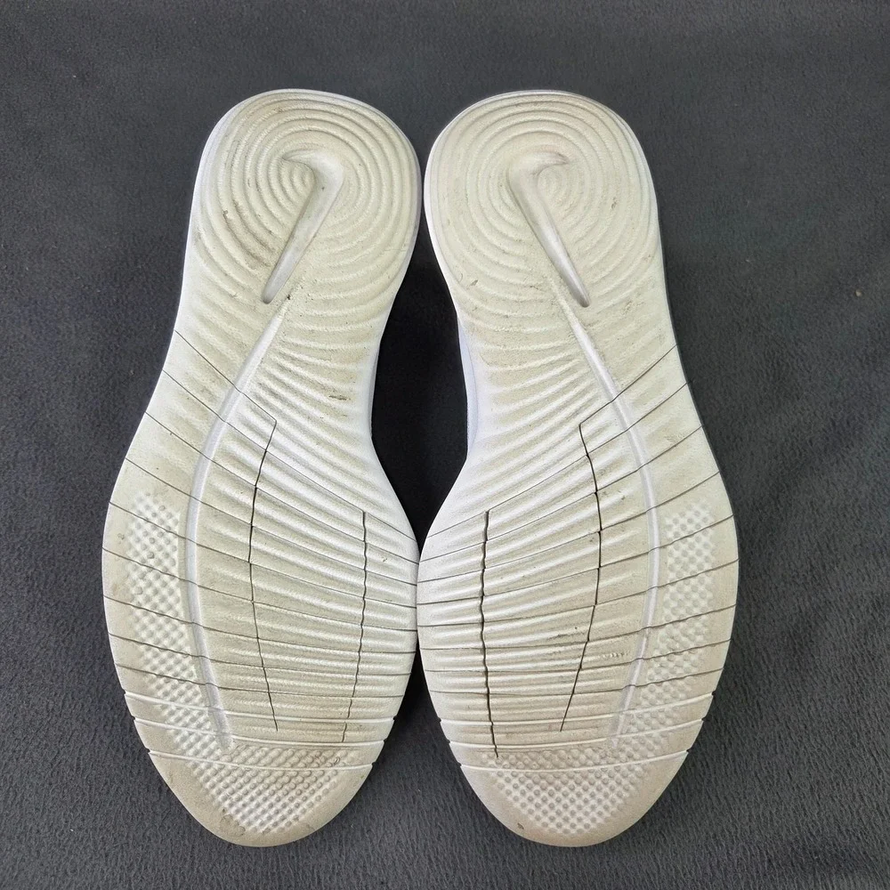 Nike Flex Experience 12 Barefoot Experience Shoes Sneakers U.S. Size 8 | MINT